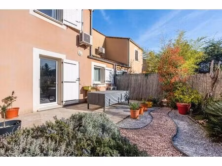 villa récente avec jardin  double terrasse et garage – village avec commerces à 15 min...