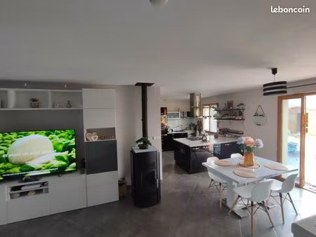 ? maison plain-pied  4 pièces