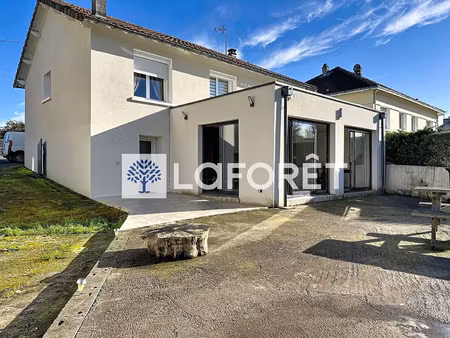 vente maison à moncoutant (79320) : à vendre / 70m² moncoutant