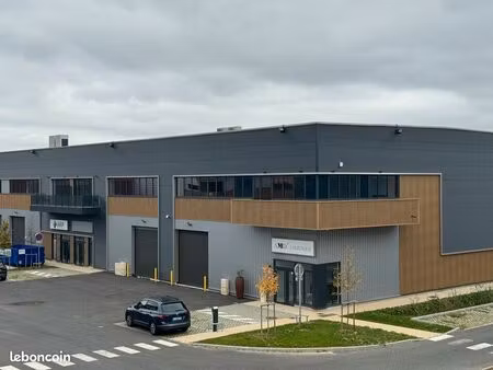 local d'activite 690 m² chalifert