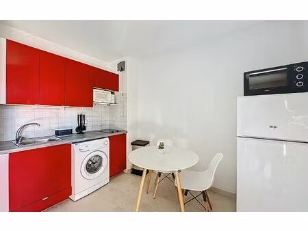 location appartement  m² t-1 à mougins  600 €