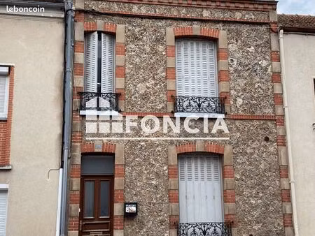 maison de ville 3 pièces 110 m²