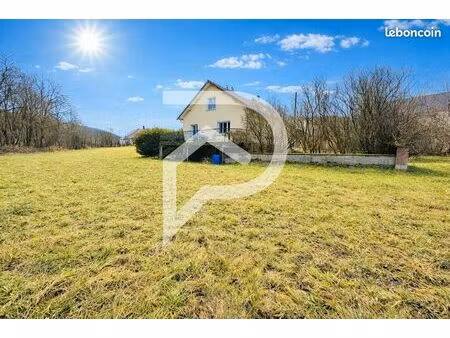 pavillon 4 pièces 94 m²