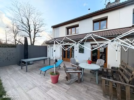 maison 3 chambres terrasse jardin et garage