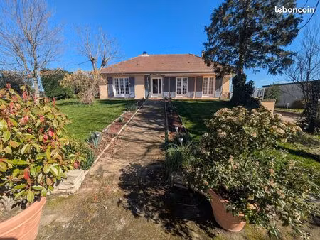 villa 4 pièces 102 m²