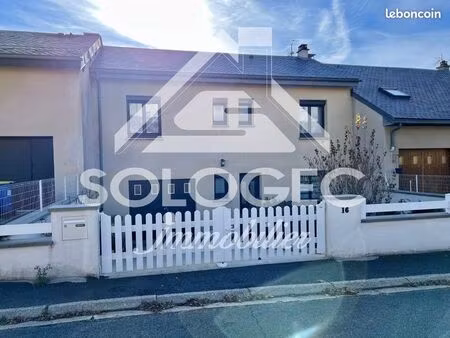 maison 8 pièces 110 m²