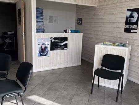 local 84 m² moncé-en-belin