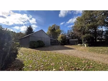 terrain 4443 m² chateau gontier sur mayenne