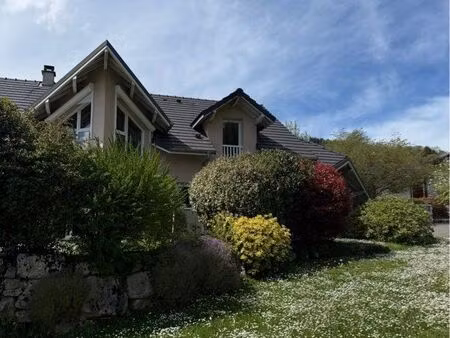 maison familiale 230m2 avec piscine-terrain 1300m2-un lieu de vie rare