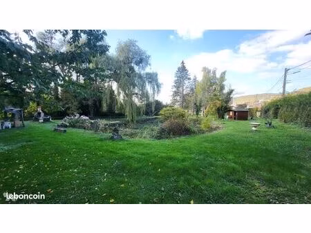 terrain 2077 m² grauves