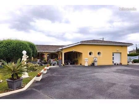 maison de plain de plain pied 6 pieces 174m²