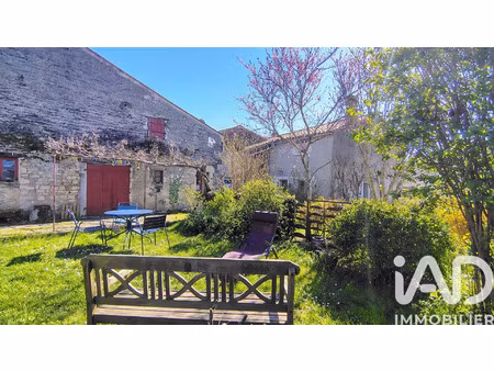 vente maison 7 pièces 185 m² saint-pierre-le-vieux (85420)