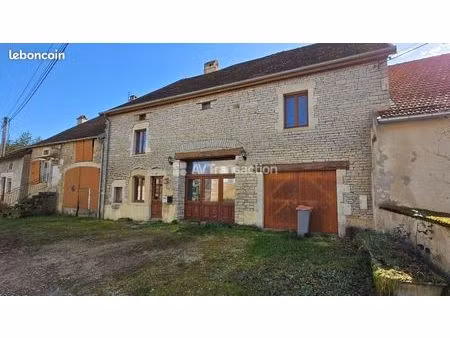 maison 7 pièces 218 m²