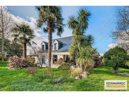 maison 8 pièces 201 m²