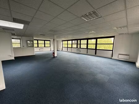 bureaux 184 m²