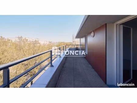 exclusivité foncia quartier jules verne : grand t4 traversant de 90 29 m2 avec belle terra