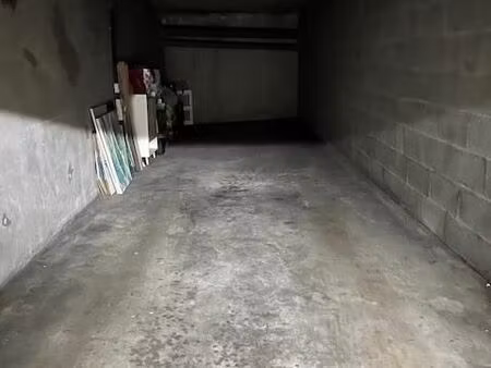 garage 33 m² nantes