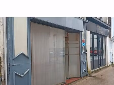 local commercial centre bourg st etienne de mtluc