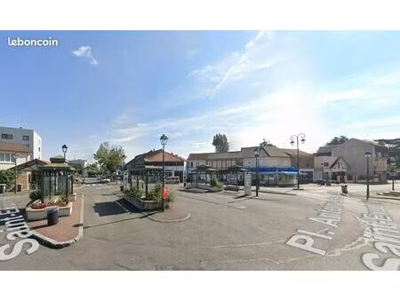 local 1225 m² les clayes-sous-bois