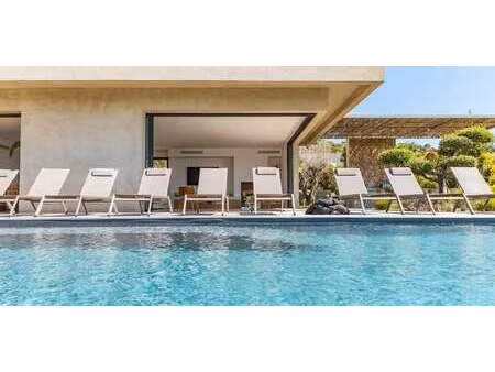 villa avec piscine en bord de mer sainte lucie de porto vecchio (2a)