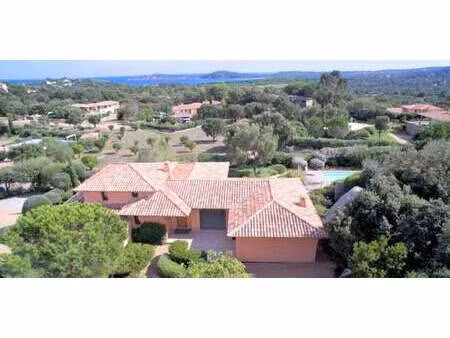 villa avec piscine et jardin sainte lucie de porto vecchio (2a)