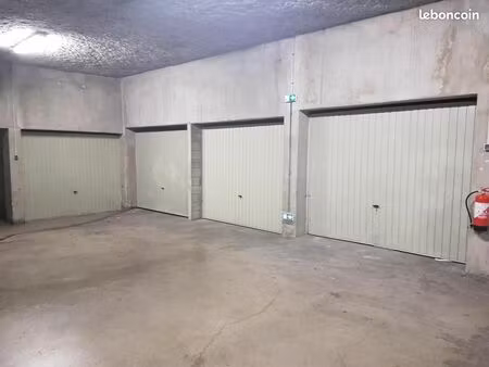 garage/box 12 m² annemasse