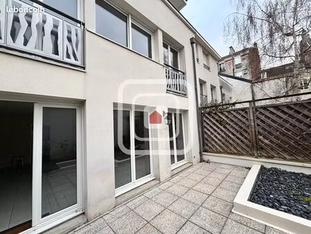 maison 7 pièces 201 m²