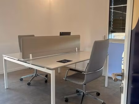 bureau fermé - 2 à 3 postes - st martin bellevue (74)