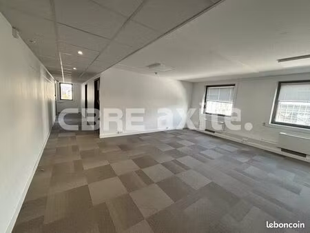bureaux 141 m² annecy