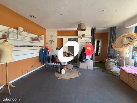 local commercial 44 m²