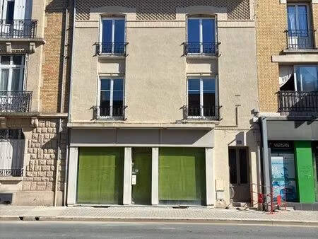 location local commercial- voie de sacres