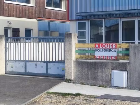 location local commercial