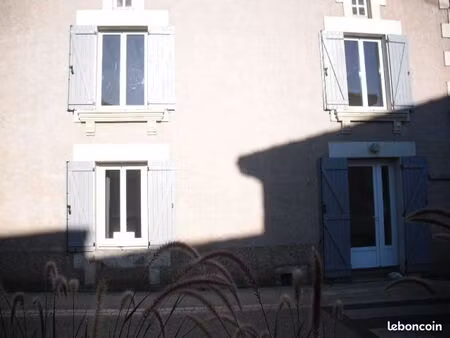 maison de ville smarves + dépendance attenante