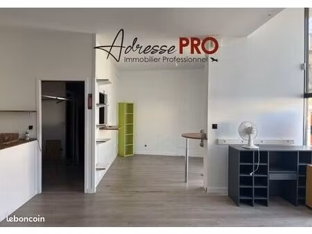 local commercial 63 m²