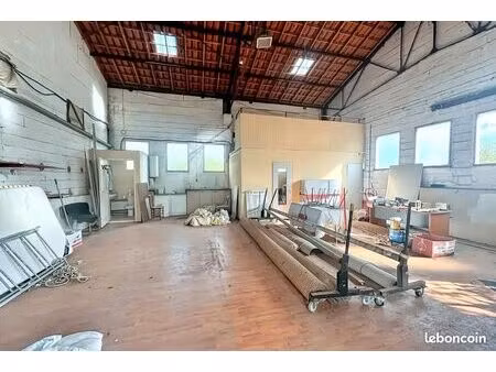 immeuble 8 pièces 400 m²