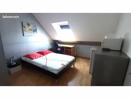 chambre meublée sud laval