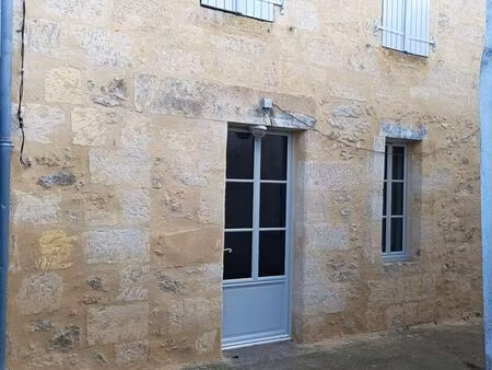 maison en pierre sur la commune de loupiac - 33410 -