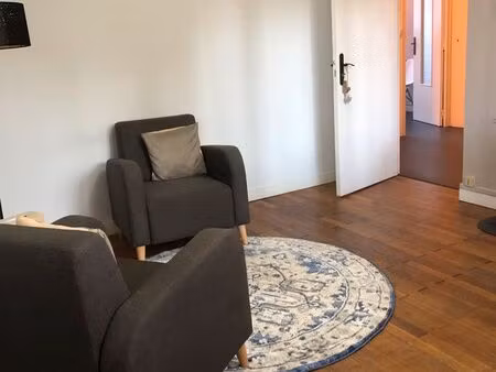 bureau a louer dans cabinet paramedical