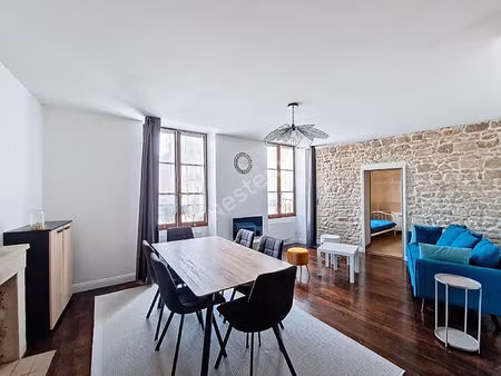 charmant appartement 3 pièces à louer à poitiers place charles vii !