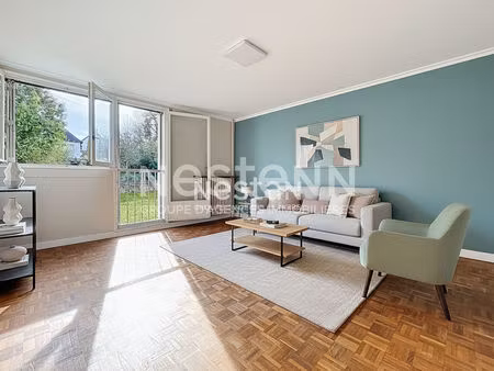 appartement saint cyr l ecole 3 pièce(s) 63 m2 avec cave et parking .