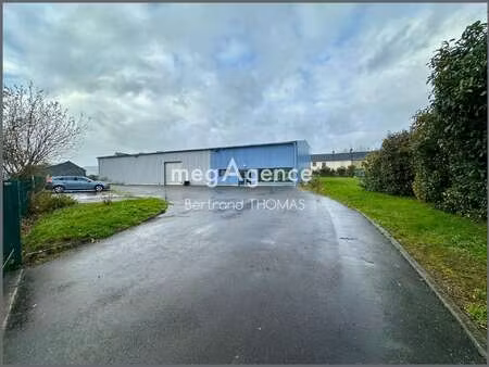 vente bureaux et commerces à saint-aubin-du-cormier (35140) : à vendre / 580m² saint-aubin