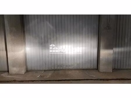 box 12m2 proche hyper centre - carnot