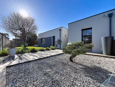 quartier metairie ! maison de plain pied 2 chambres bureau 500m2 terrain