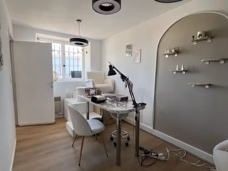 local de 13m2 au sein d'une salle de sport