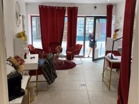 local commercial hyper centre poitiers