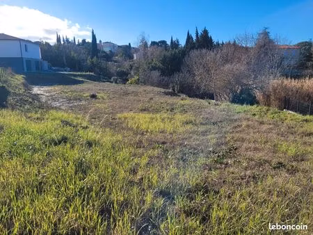 ? terrain à bâtir 1 240 m² viabilisé – opportunité à alairac – calme