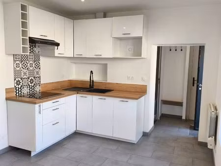 appartement t1 bis (petit t2) 32m2 a forges les bains 91