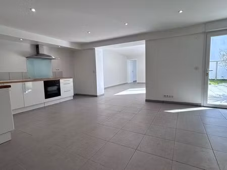 t3 de 85m2 avec terrasse et jardin - quartier ciné ville