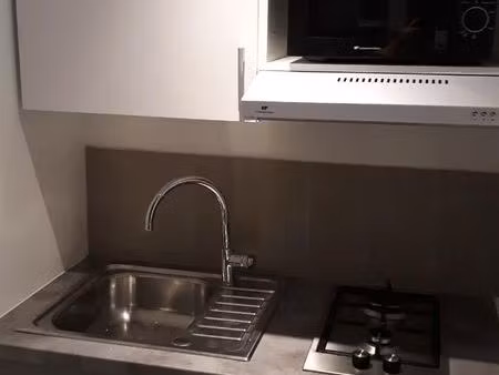 studio meublé et équipé proche université