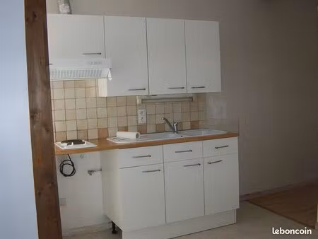 t2 – 33m² - centre-ville de cazeres